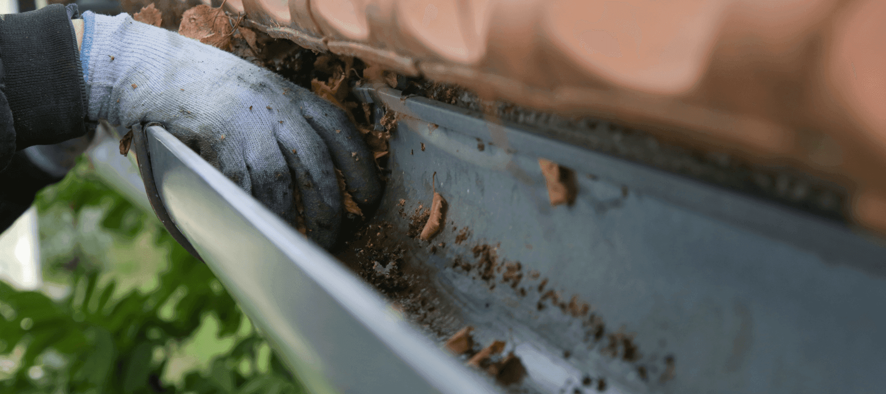 Trad-Man demonstrates an easy way to set up a camera for a gutter inspection using a Go Pro 