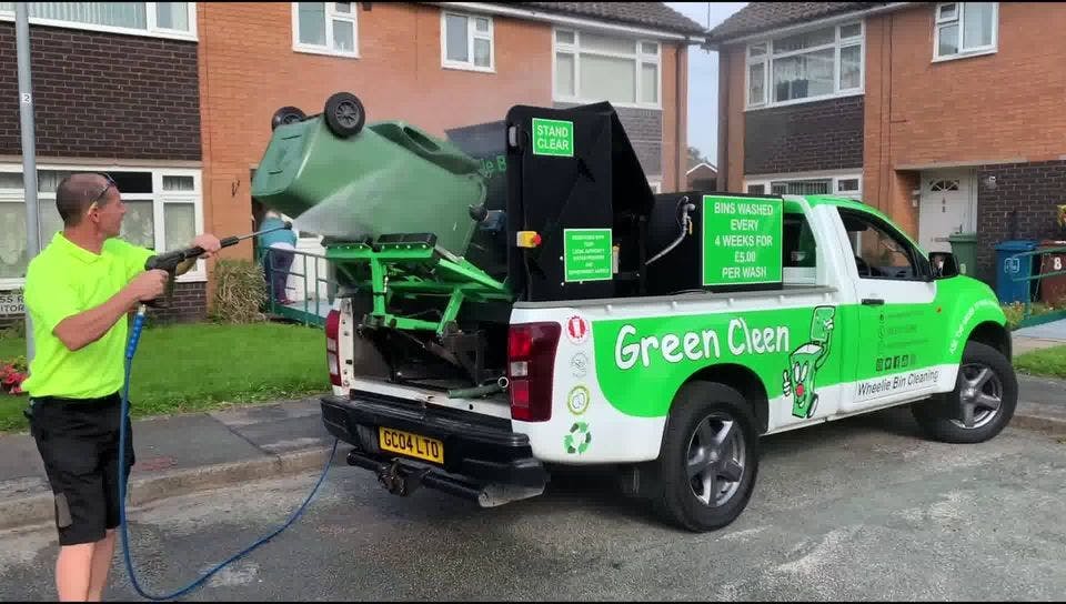 Green Cleen Franchise - wheelie bin cleaning services
