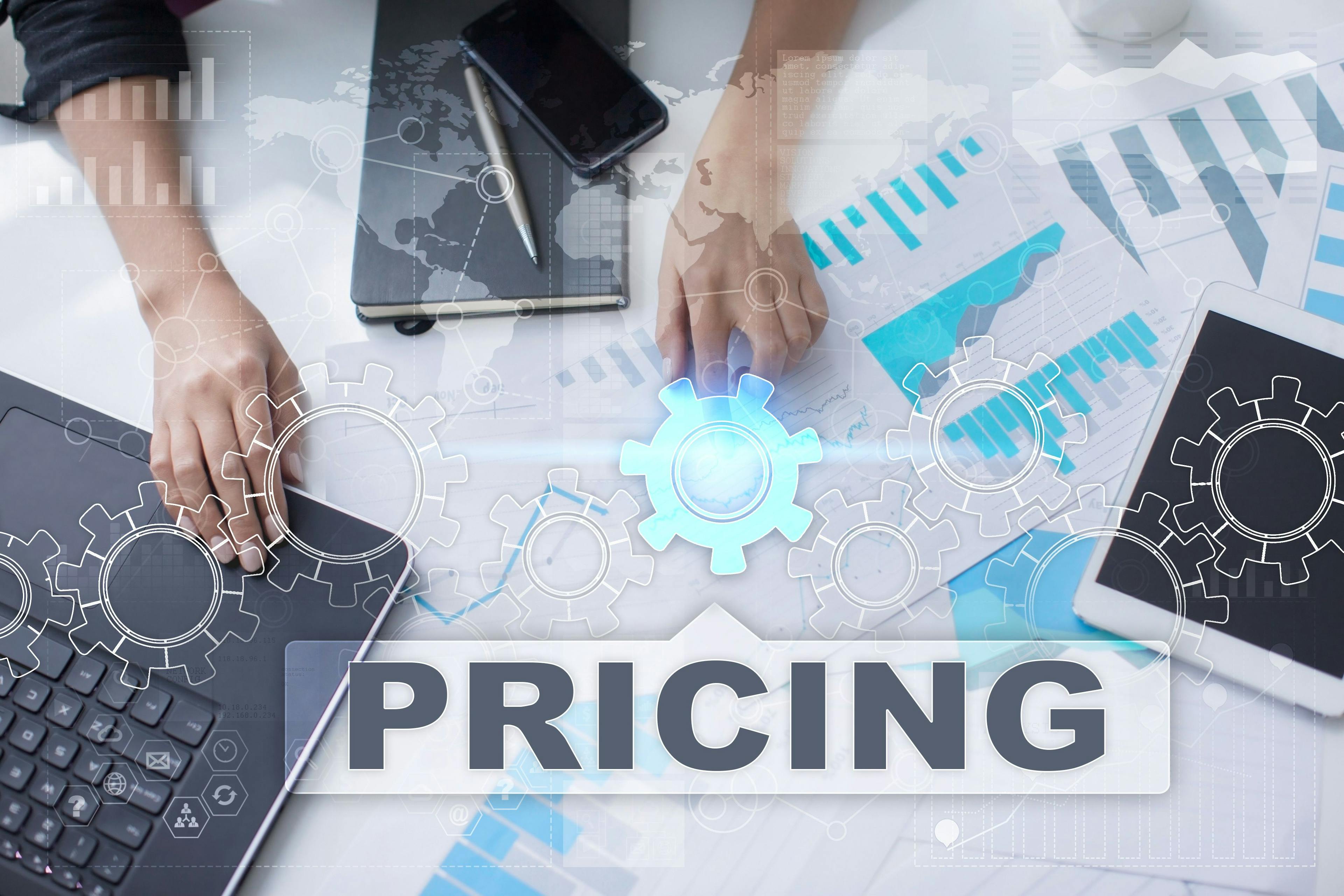 Calculating pricing models to use in customer quotes